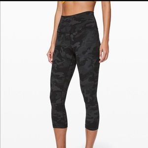 Lululemon Align Crop